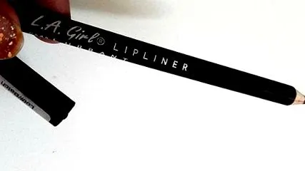 Girl Lipliner