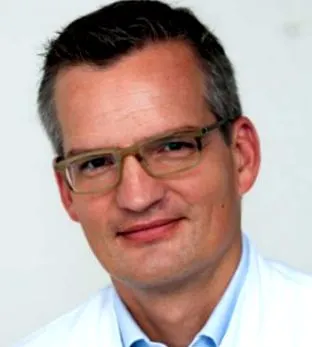 Jörn Kamradt férfiassággal