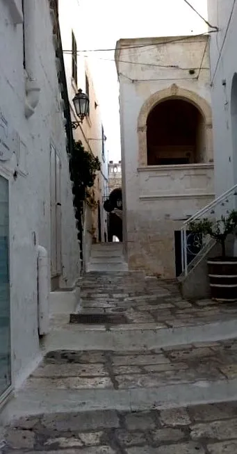ostuni ostuni