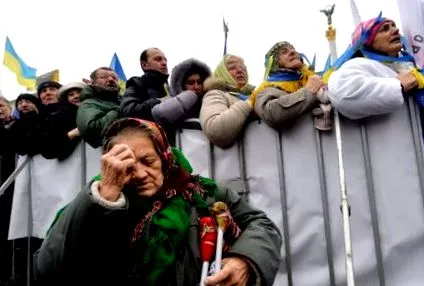 бути посередником
