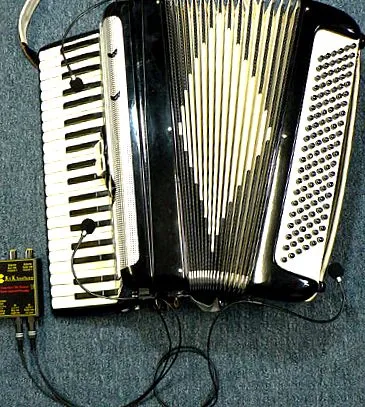 erősíthetünk