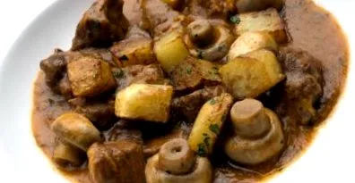 marhapörkölt