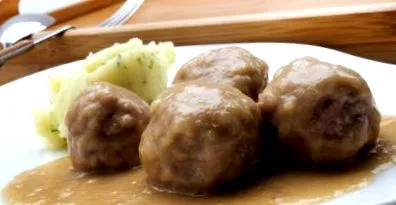 burgonyapürével