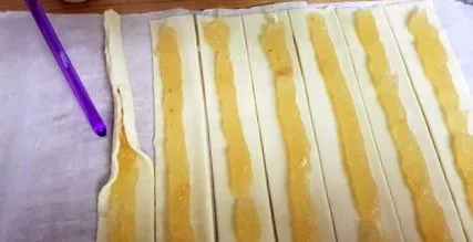 мене