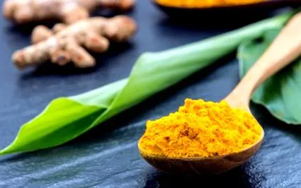 segít