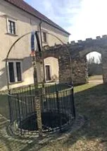 kolostor