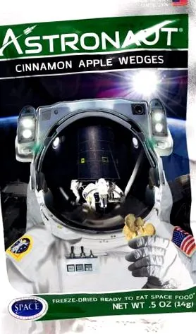 cosmonauți astronauți
