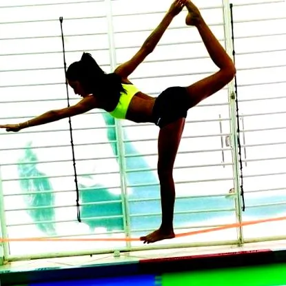 shön Izabel Goulart