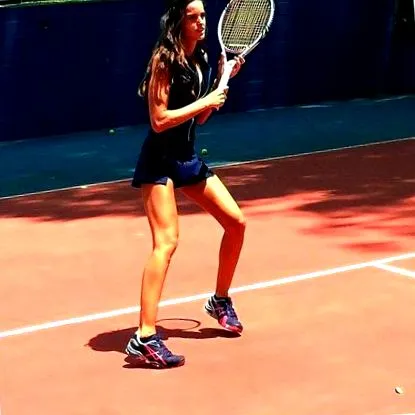 izabel Izabel Goulart