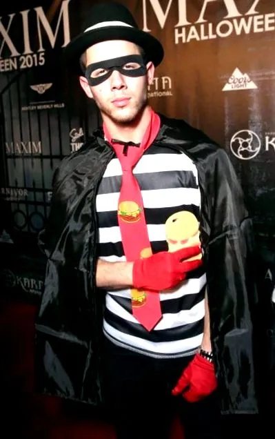 csillagos halloweeni