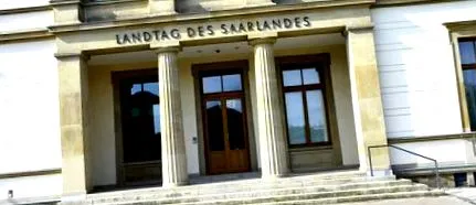 ellenére