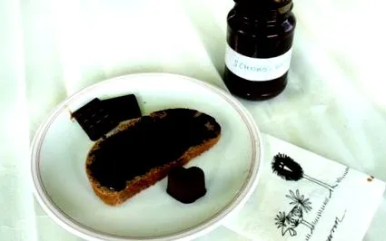ласкаво