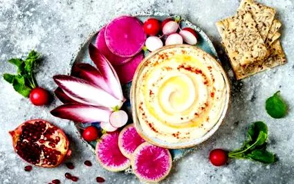 megtartja