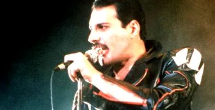 elárult
