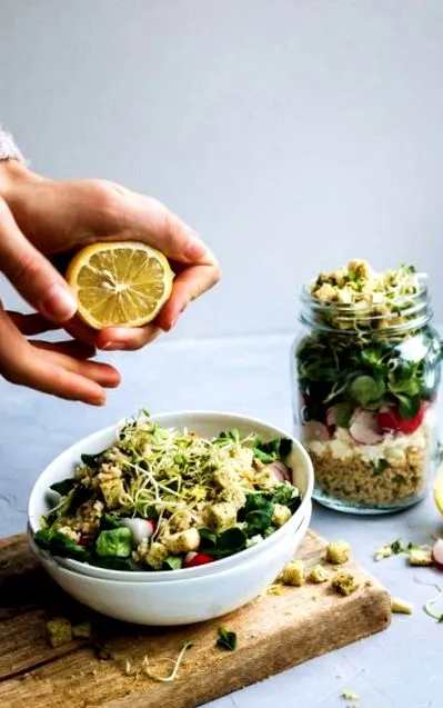 salată