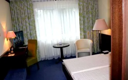 hotel hotel