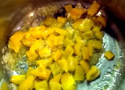 како