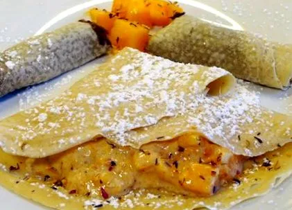 április