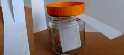 színes színes