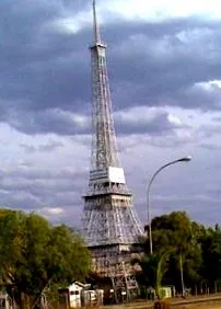 eiffel-torony