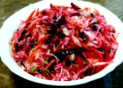 салати
