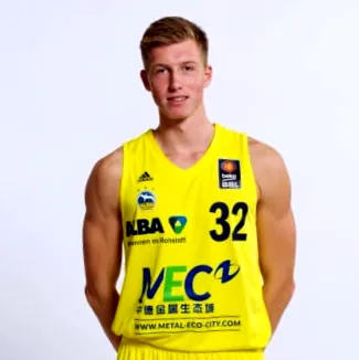 robert felmerül