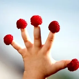 Cumpărăm fructe