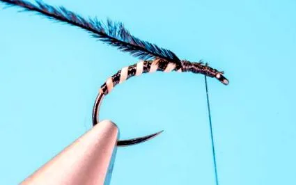 repülése
