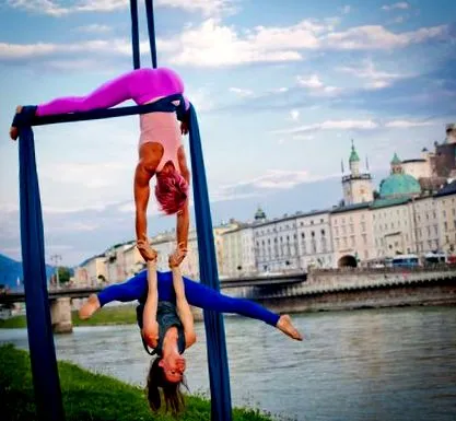 hangaround