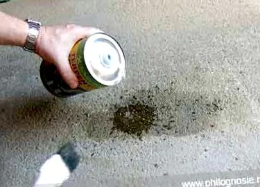 aszfaltfilozófiából Távolítsa olajfoltokat
