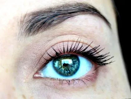mascara