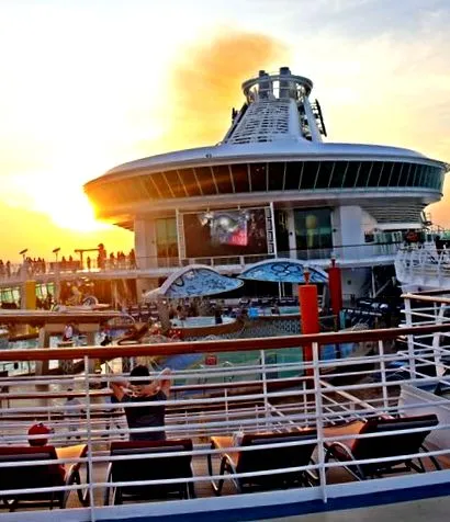 cheesecakecruises wp-content