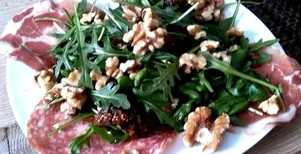 salată