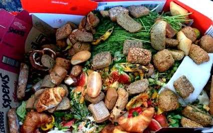 trăind