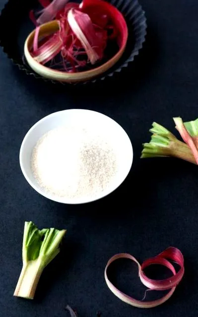 rubarbă
