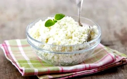 како