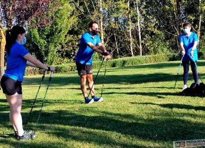 приїжджає ходьба