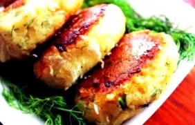 како