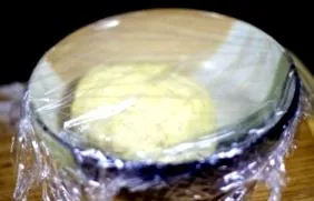 како