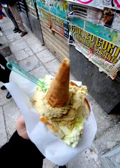 există