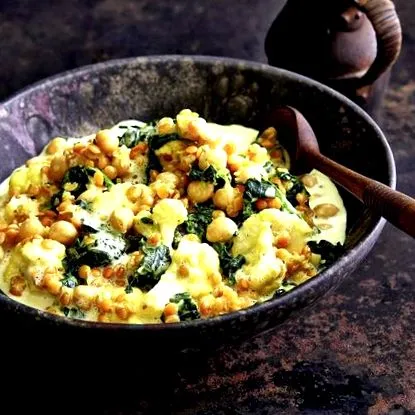 spenót curry