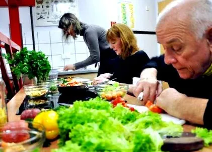 hrănit