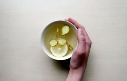 вода
