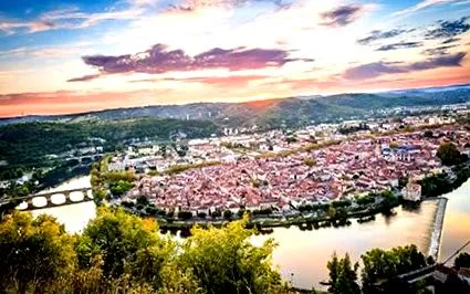 descoperiți