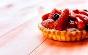tartalmaz