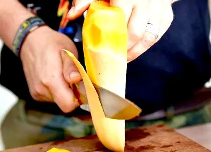tököt