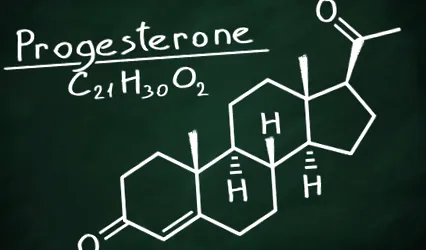 progeszteronhiányos hormonokkal