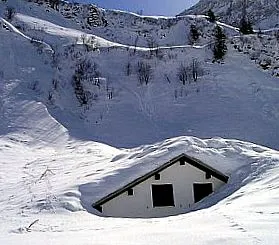 lapátolt