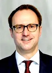 szigorú