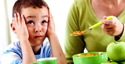 forțați alimentația